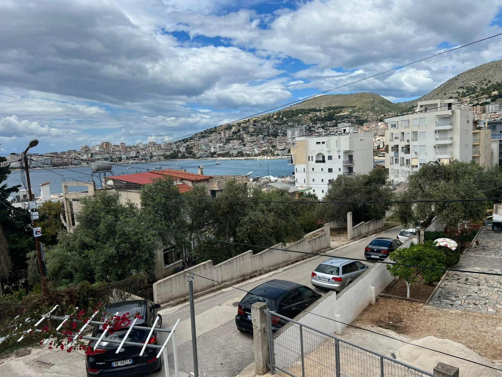 Golden Apartment Sarandë Exterior foto