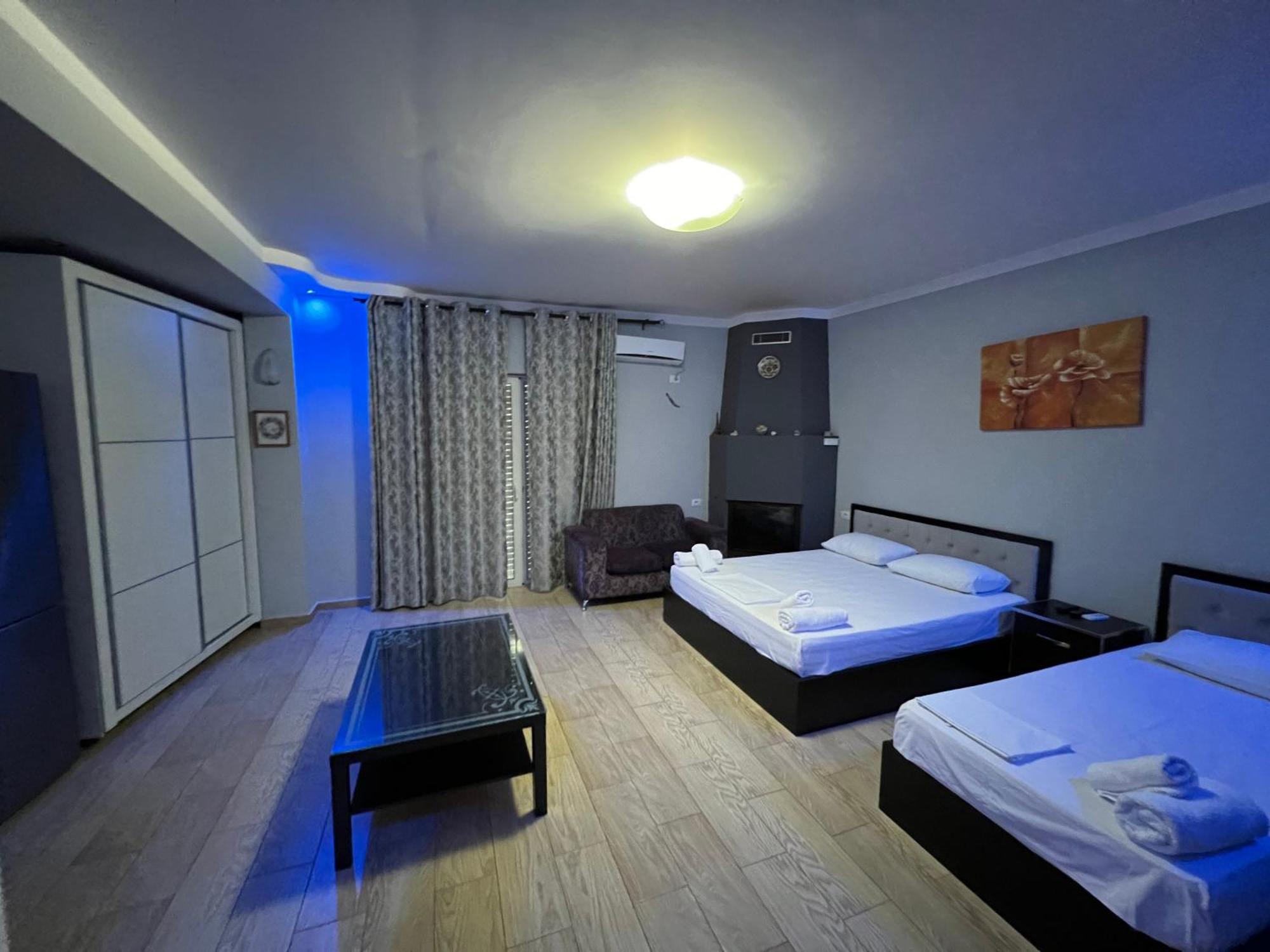 Golden Apartment Sarandë Exterior foto