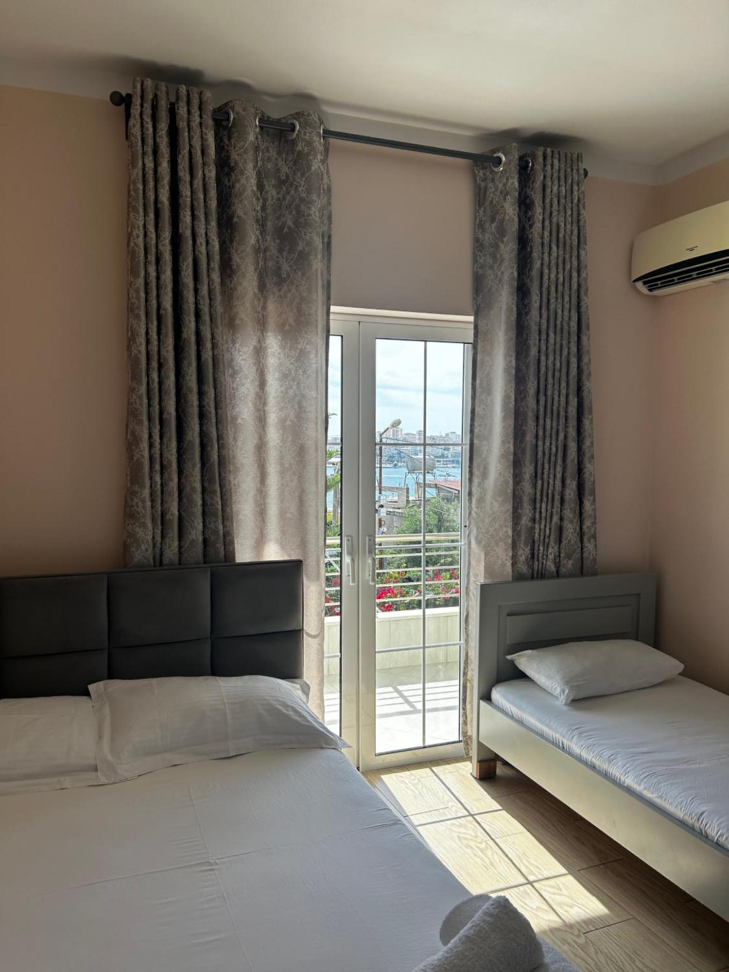 Golden Apartment Sarandë Exterior foto