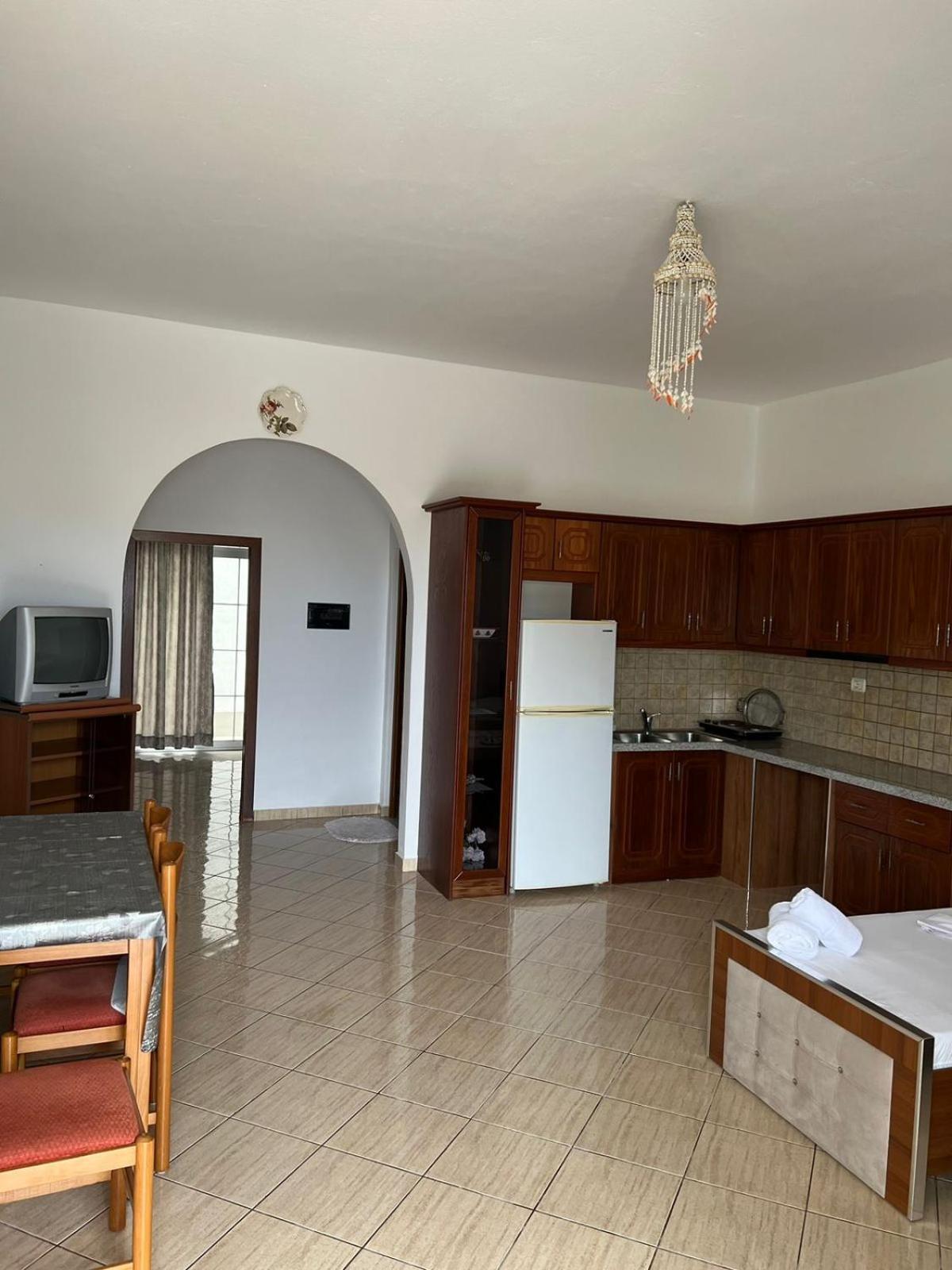 Golden Apartment Sarandë Exterior foto