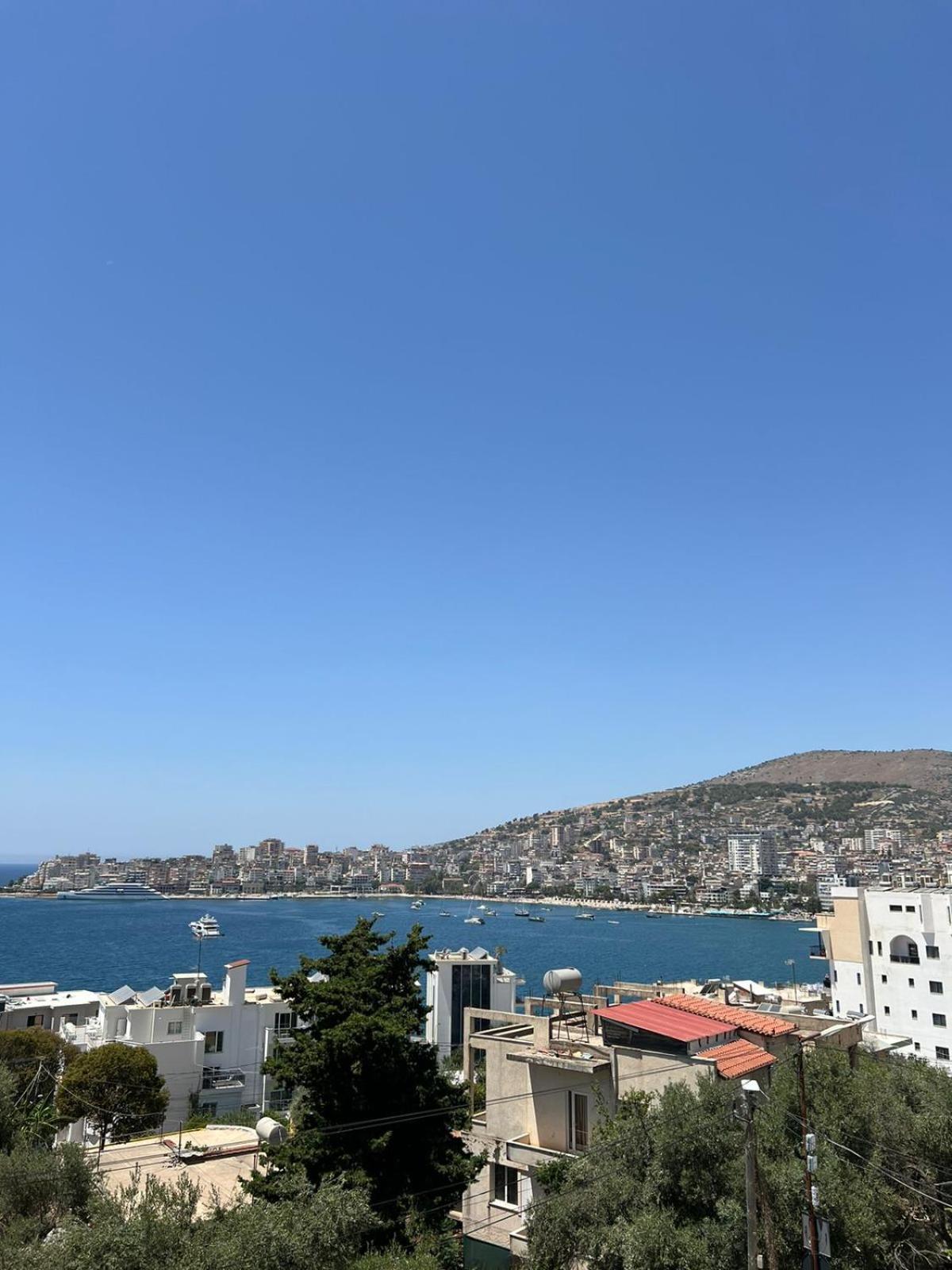Golden Apartment Sarandë Exterior foto
