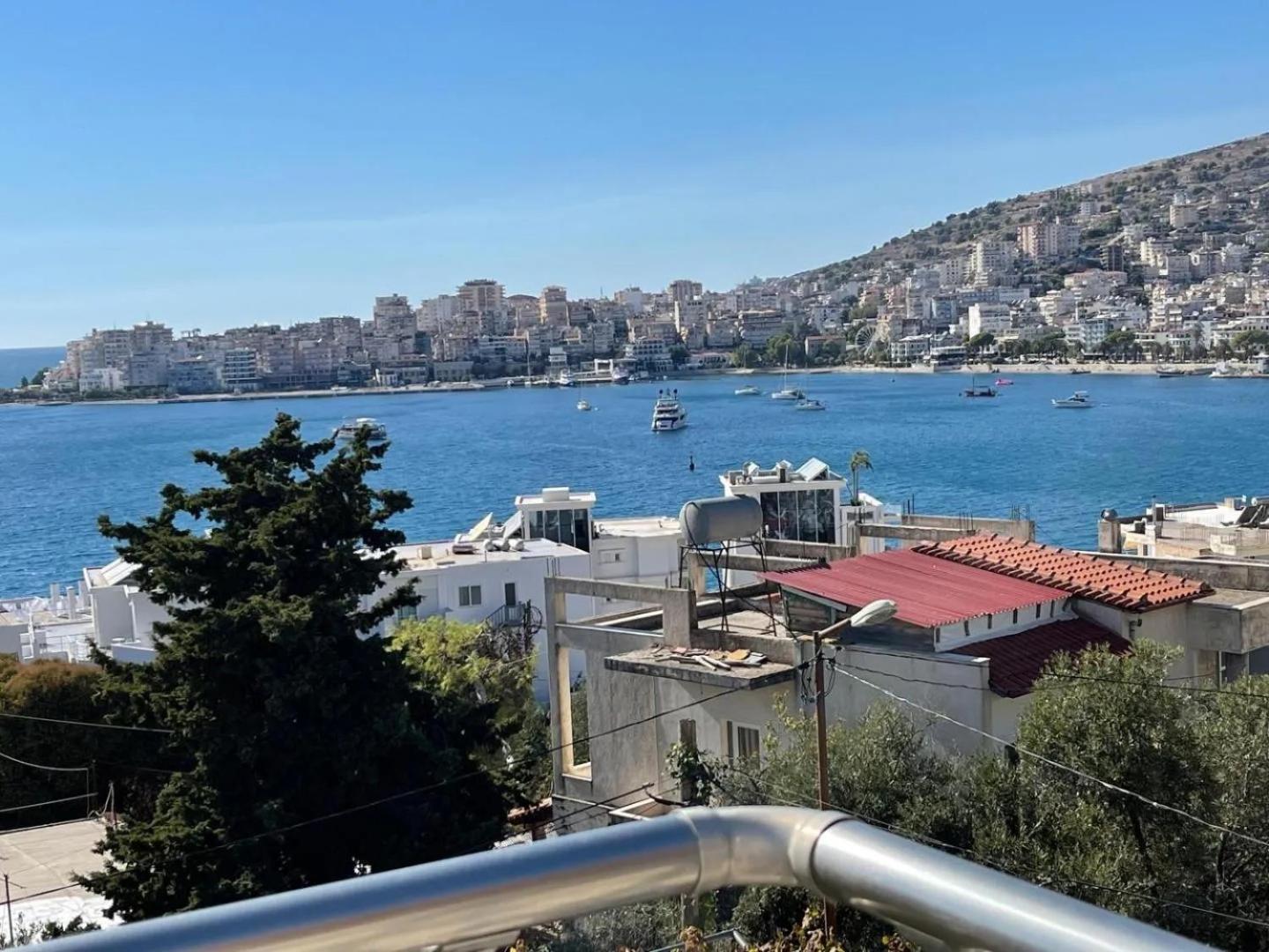Golden Apartment Sarandë Exterior foto